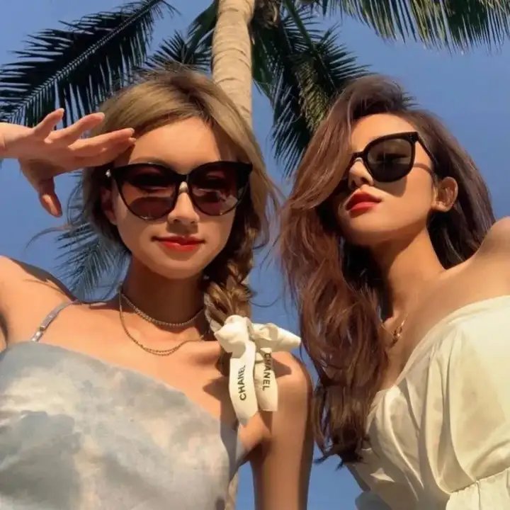 湛蓝青春海
