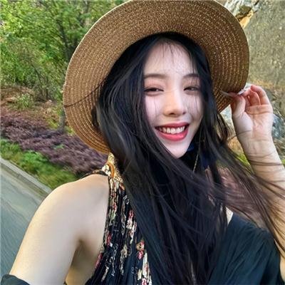 一个攞景的少年
